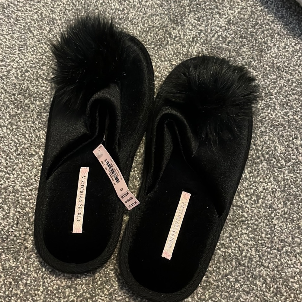 NWT victoria’s secret slippers